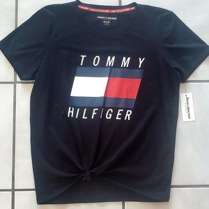 Tommy Hilfiger Women's T - Shirt Black Crew Neck Size L Flag Logo Fashion NWT
